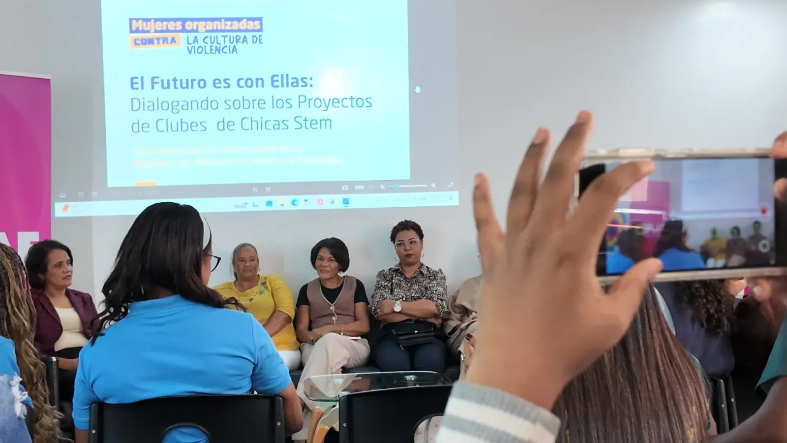 Más Mujeres, Más Democracia